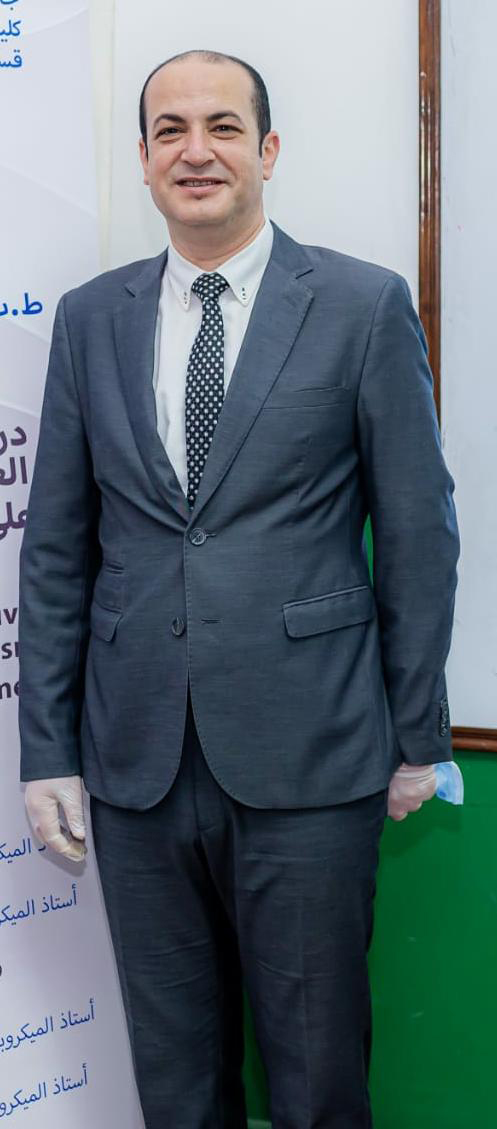 صناعة الدواجن بين تحديات الحاضر وأمل المستقبل صناعة الدواجن بين تحديات الحاضر وأمل المستقبل